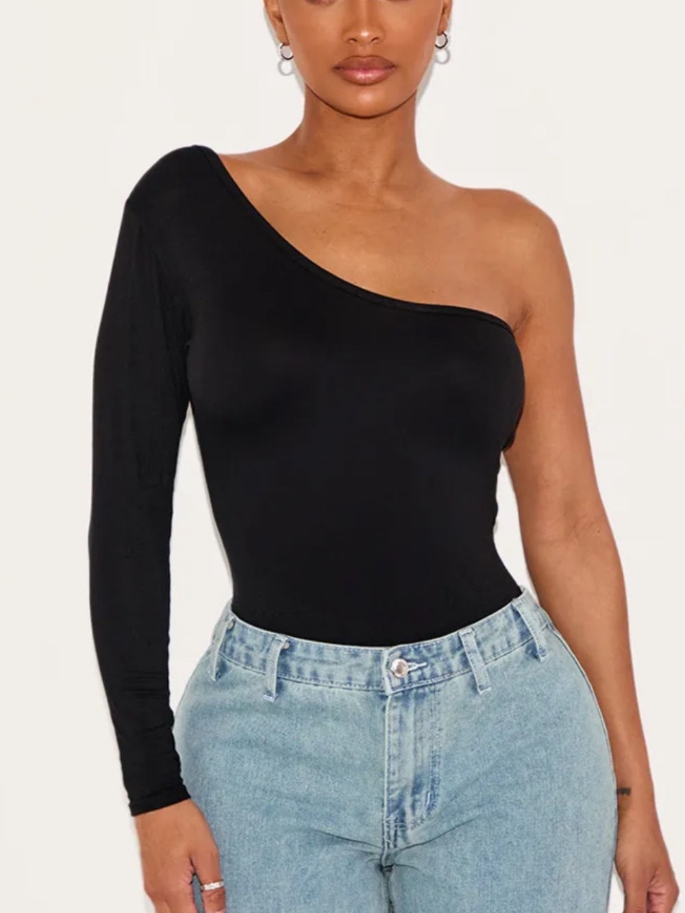 PrettyLittleThing Black One-Shoulder Long Sleeve Bodysuit